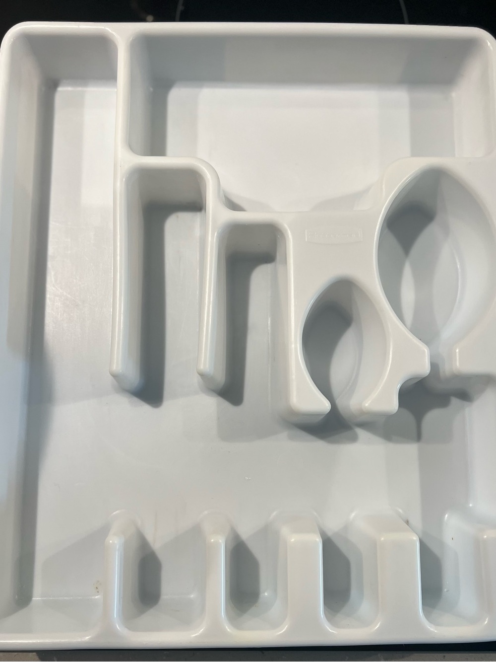 Rubbermaid White Cutlery Tray with Red Label Accent